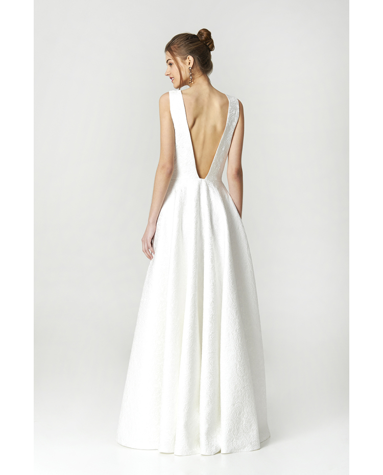 WEDDING DRESS OPEN BACK 2